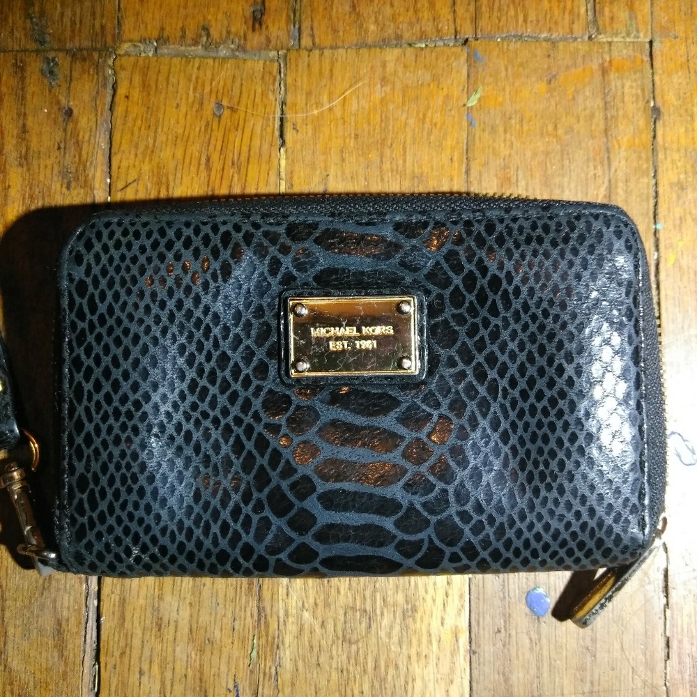 Michael Kors Zip Wallet Clutch Bag - Blk Snakeskin